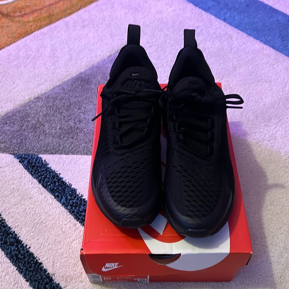 Brand New Grade School Nike Air Max 270
